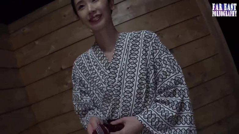 Far East pornography: Elegantní gulp noc s touhou svobodné mámy, která si užívá...