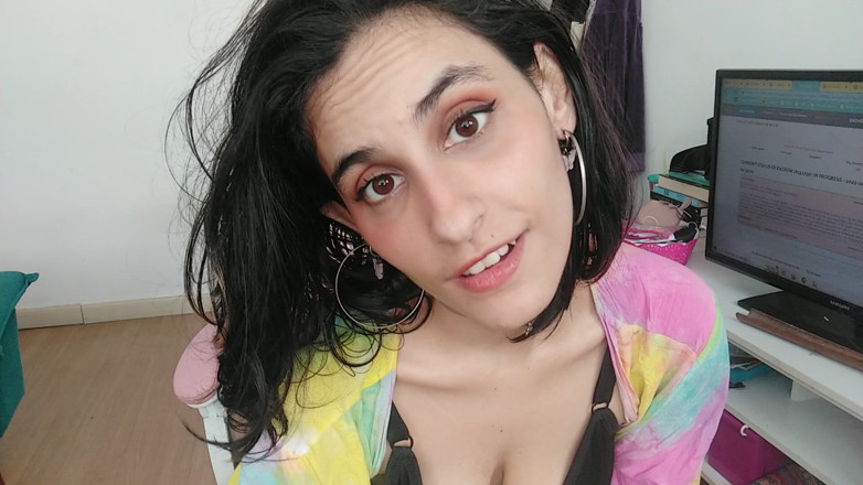 Ms Candy Bunny: J’aimerais vous dire tout