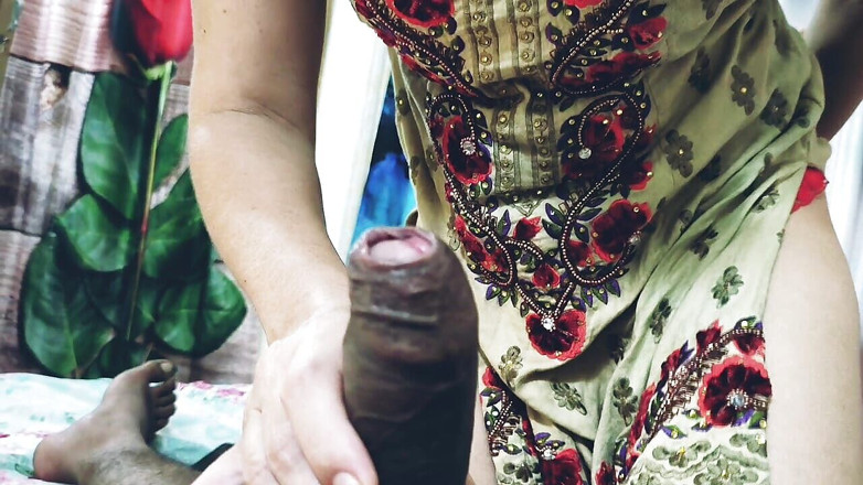 Bolly Karma: Hướng dẫn đào tạo vợ đĩ - cô vợ nóng bỏng