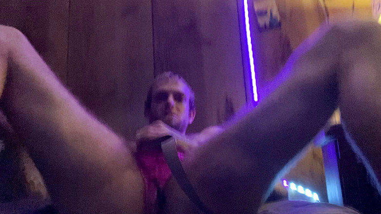 Slaveboy: Plus dur s'il vous plaît