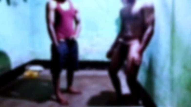 Desi Tits: Tatăl vitreg vecin Twink Boy Fuking țâțe gay povești sexuale realitate