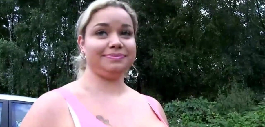 Creampie Clinic: Ciocănitoare uriașe pe la spate