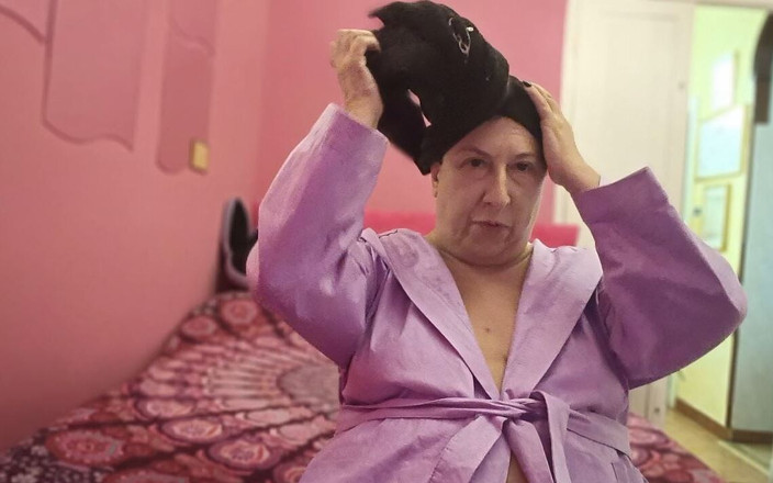 Veronica Rossi: Veronica Rossi porno tanrıçanı senin için duştan yeni çıkarıyor