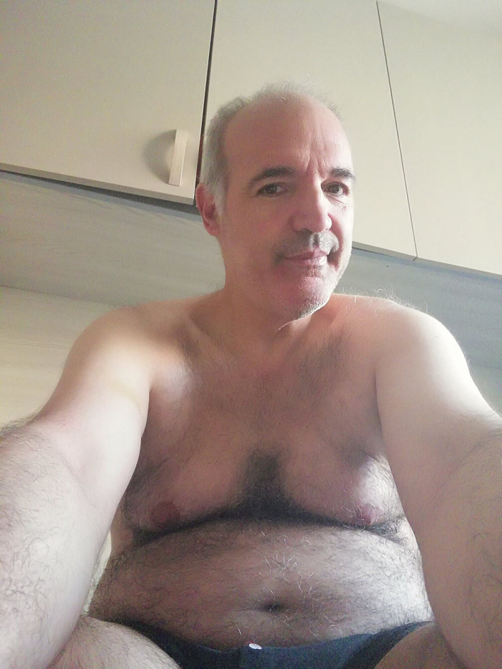 Setesesso7: Pierwszą rzeczą, którą robisz tak szybko, jak się budzisz, jest...