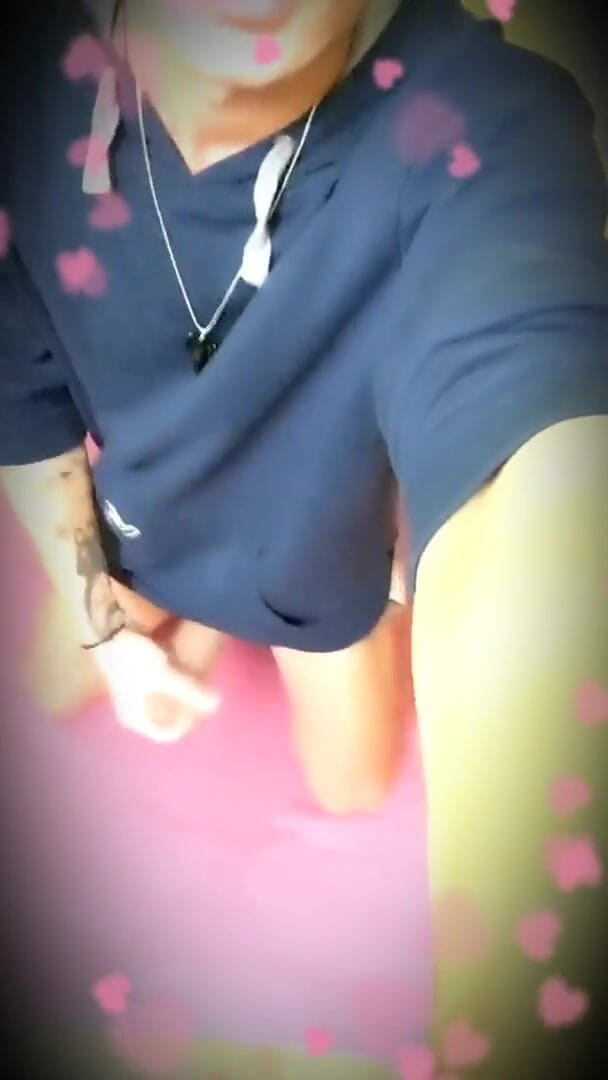 Idmir Sugary: Love cum video pro přítelkyni na její růžové dece