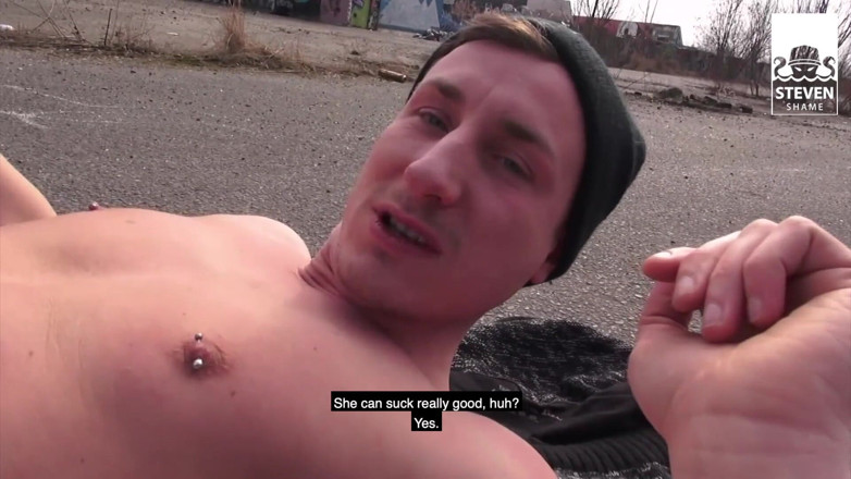 Steven Shame: Estilo perrito al aire libre: milf pelirroja tatuada follada duro