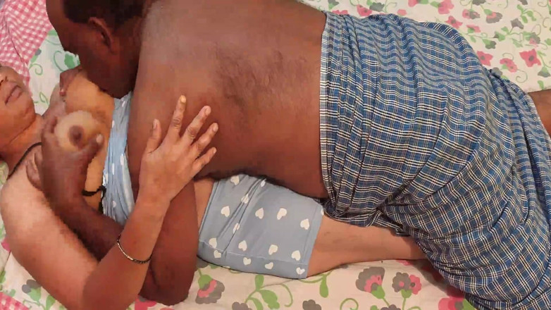 Sexy sindu: Indyjski gorący niewinny Bhabhi rucha się z tamilskim ojczymem