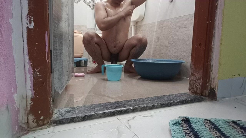 LovedSunsine1990: ¿Quieres bañarte desnuda conmigo?