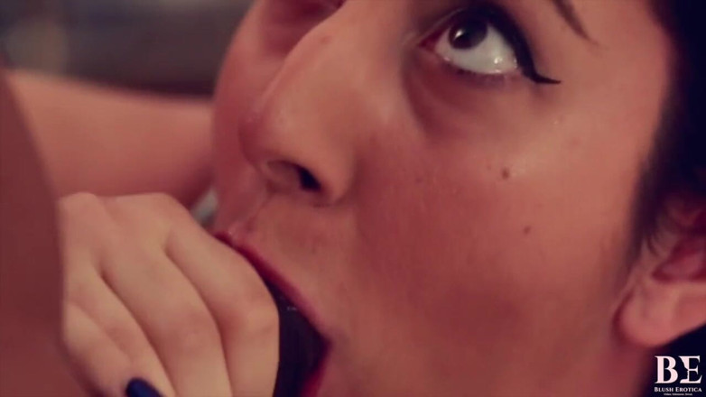 Blush erotica: Blush erotik oral seks boşalma cilt 2