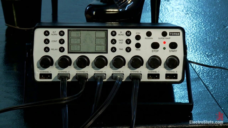 Electrosluts by Kink: Maia onder elektrocontrole