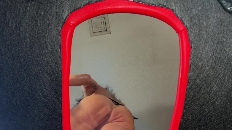 Kandylegsxxx: POV sedí na obličeji a vysává tě pod mým trůnem