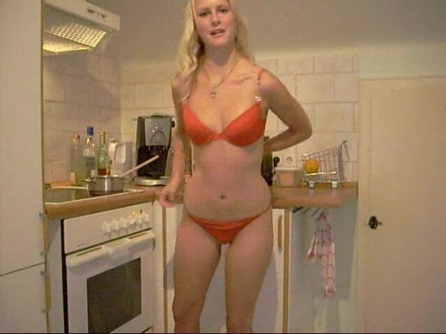 Blondehexe: Eigentlich Wollte Ich Was Kochen, Doch Dann Bekomme Ich Lust...