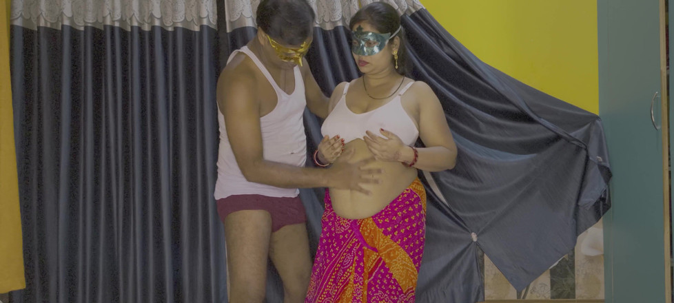 Desihoneycouple: 퇴근 후 시오후키 푸자 바비 섹스