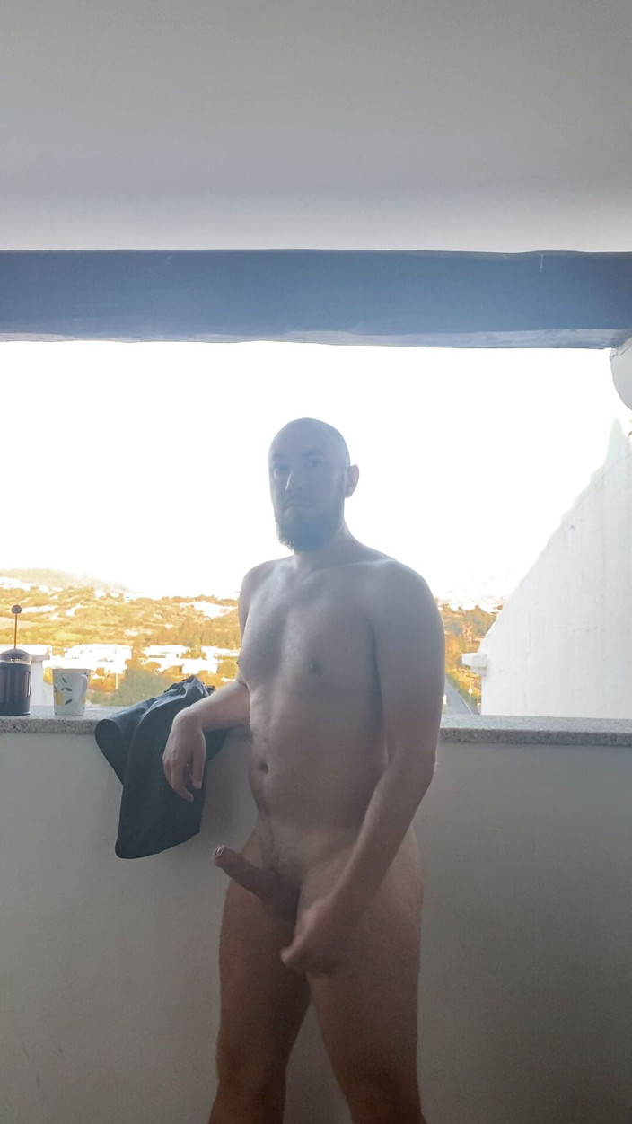 Robex Hib: Nocna balkonowa wank