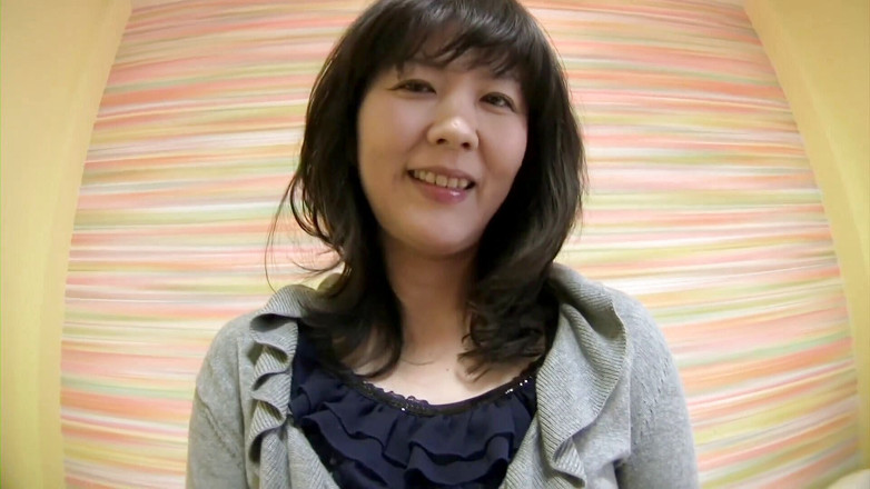 Asiatiques: Bruna asiatica milf viene dita