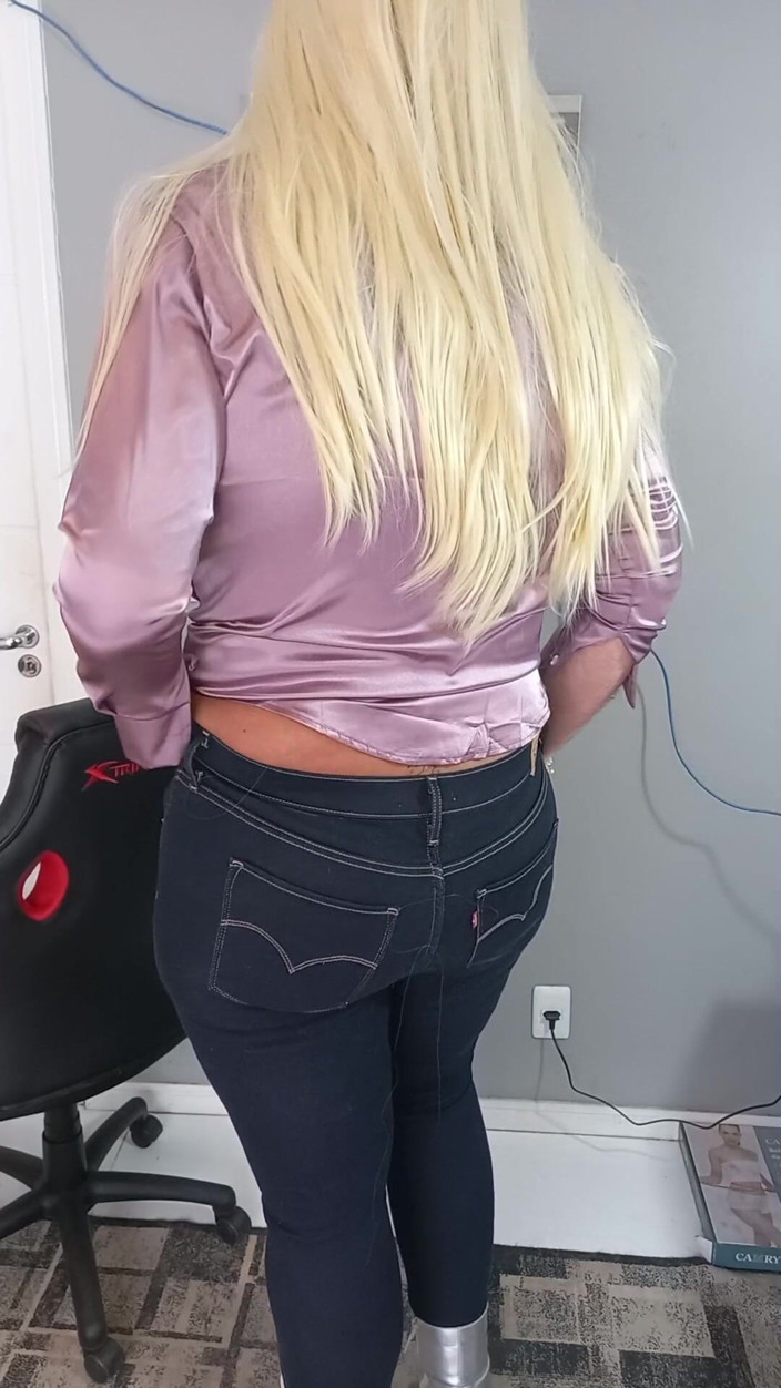 Sexy ass CDzinhafx: Noszę seksowne ubrania