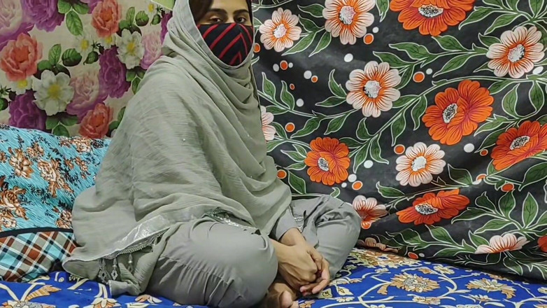 Sairaxsaim: 친구의 배다른 여동생 큰 엉덩이 야생 섹스