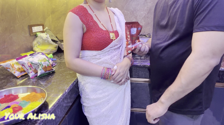 Your Alisha: Holi cu indiancă bhabhi și a avut un moment grozav cu...