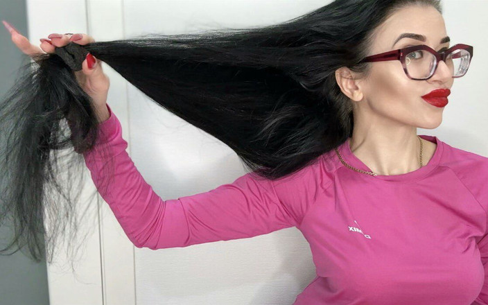 Julia domaina: Mi adoración de cabello largo morena