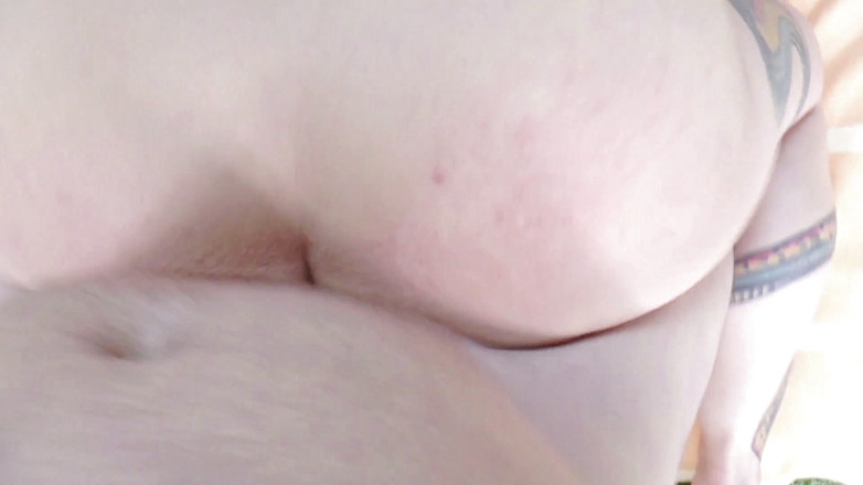 MMV German Amateur: Tattooed big ass brunette smashed in her pussy in POV