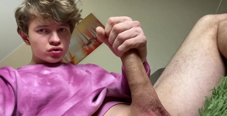 rushlightDante: Eu estou tão excitada e meu pau é ssuper duro