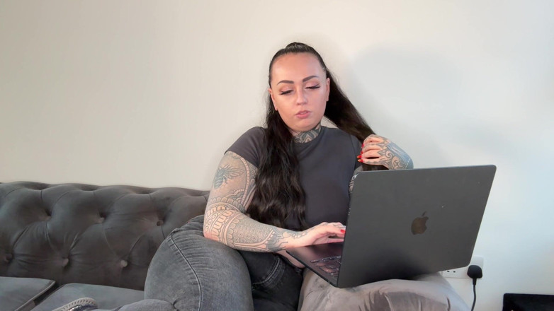 Miss Valentina: Spree Findom Drain mua sắm