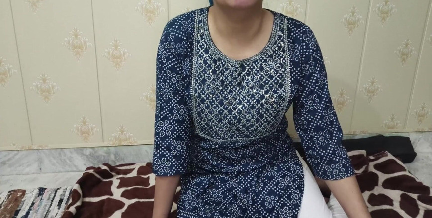 Saarabhabhi6: XXX abang tiri meninggalkan adik tiri dalam audio hindi