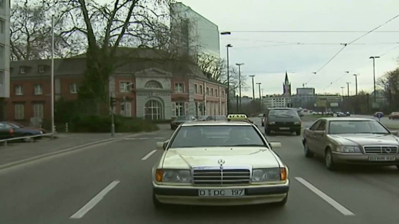 Vintage Climax: Gorąca nastolatka przerwana przez macochę na gorący trójkąt