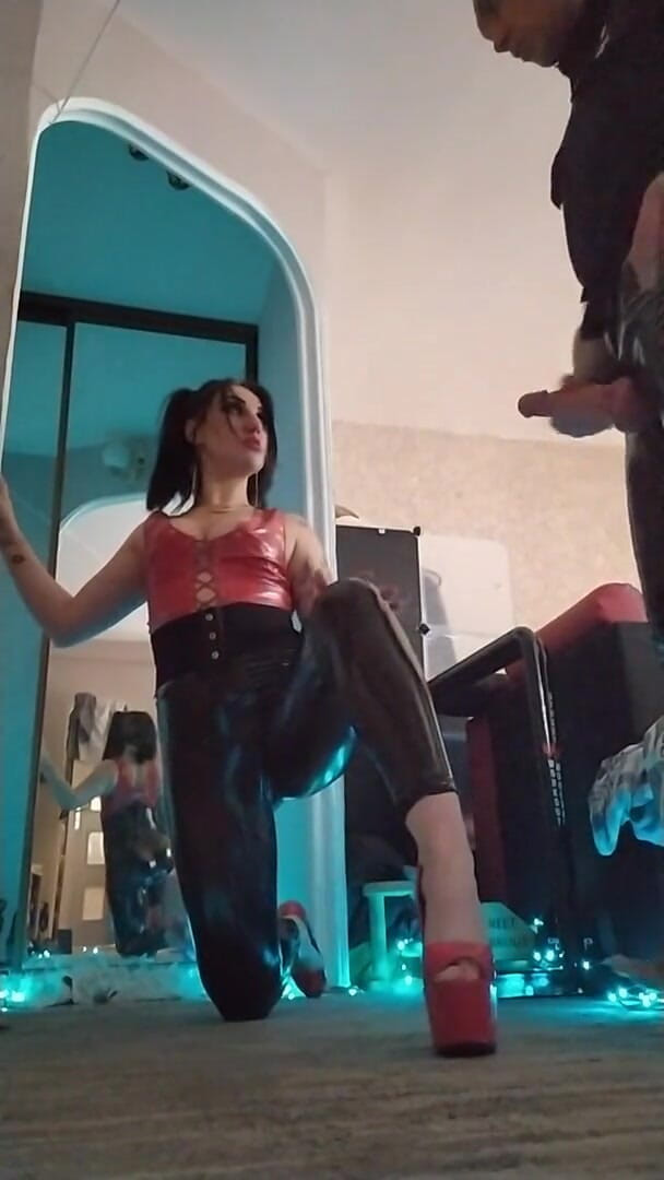 KatrixandCaliforniaLatex: 热辣的乳胶梦想
