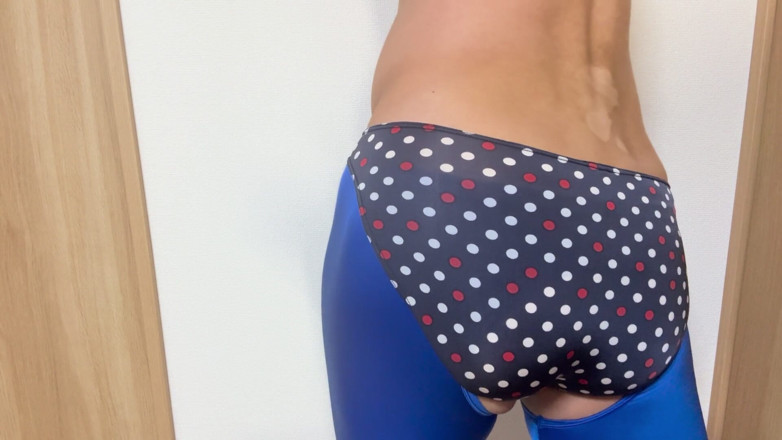 LovePantyBoy: Polka dot höschen-masturbation