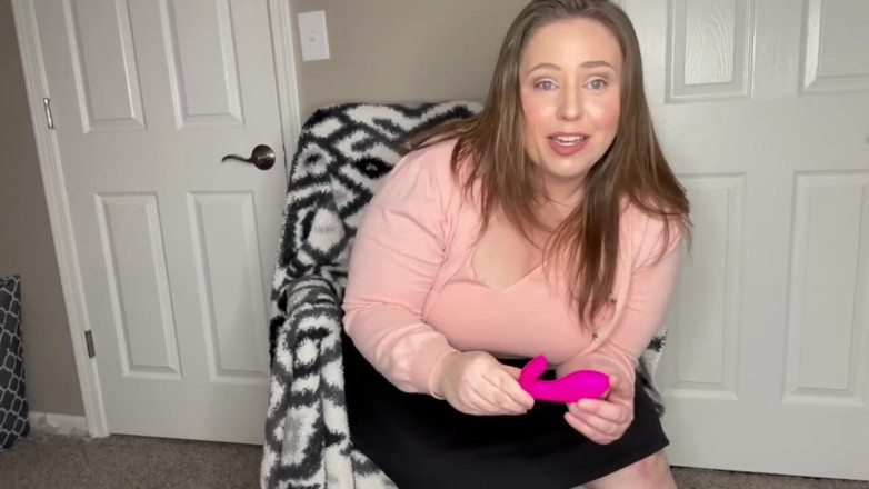 KinkyKatie: asli khoobsoorat vishaalkaay chodne laayak mammi Lovense phleksar vaibretar ka...