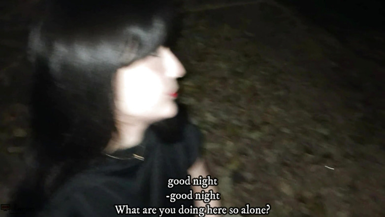 Emma vict: 和一个拉丁少女在森林里啪，最后在她家中出 - 西班牙语色情