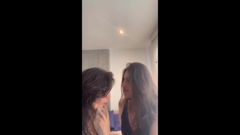 scarlettandc: Einige Klassische Lesbische Sexgeschichten