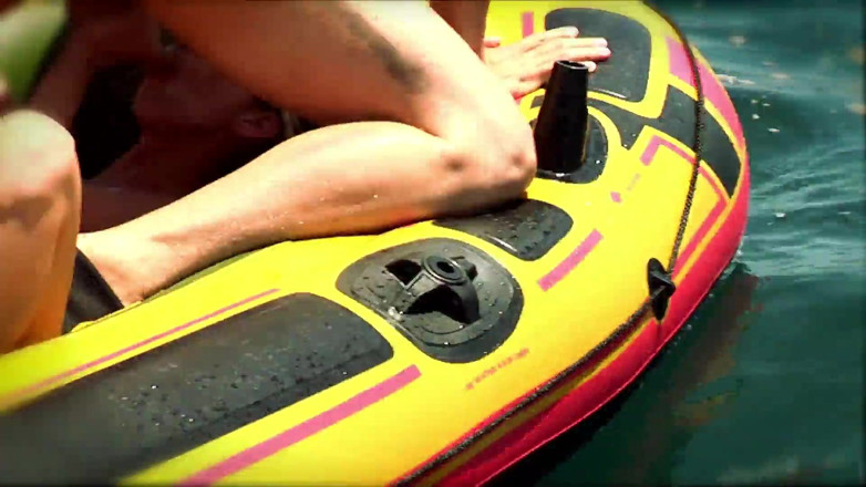 Radical: Sexy blonde schlampe auf dem boot gefickt