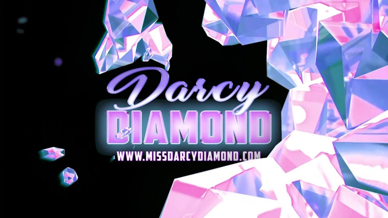 Darcy Diamond: Трохи сольного задоволення в душі
