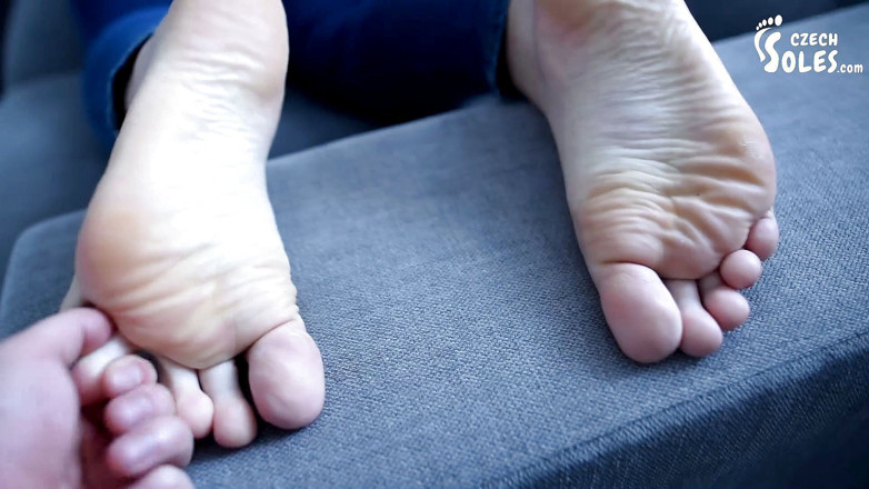 Czech Soles - foot fetish content: BBW skarpetki i stopy dokuczanie i masaż POV