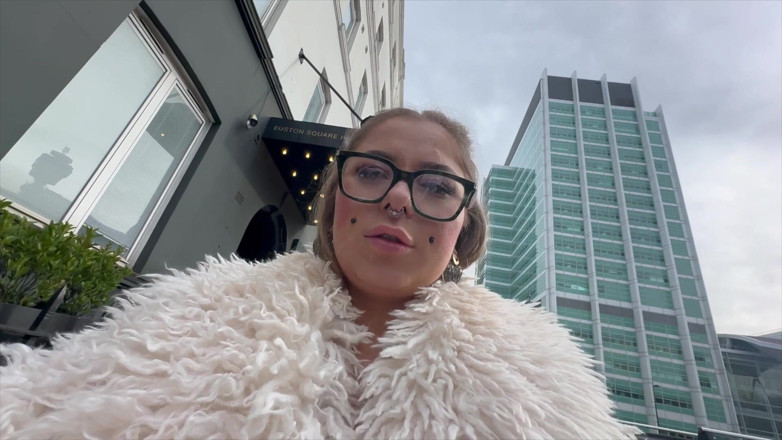 DCP Media: Sandie Candy sul viso