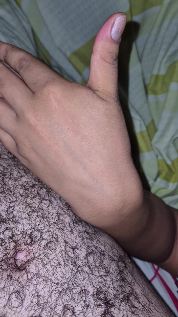 Pikaa6: Je Touche Les Seins De Ma Chère Épouse En Regardant Le...