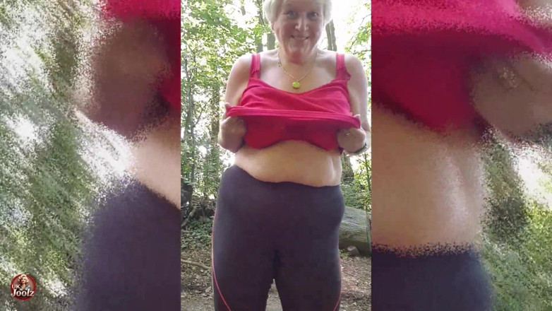 Uk Joolz: Striptis di Dalam Hutan