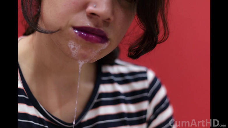 TheArtOfCum: Prezentace fotografií # 2 - Fialové rty - CFNM kape mrdka a stříká na...