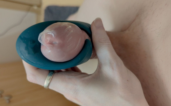 WetZemu: Närbild kondom sperma