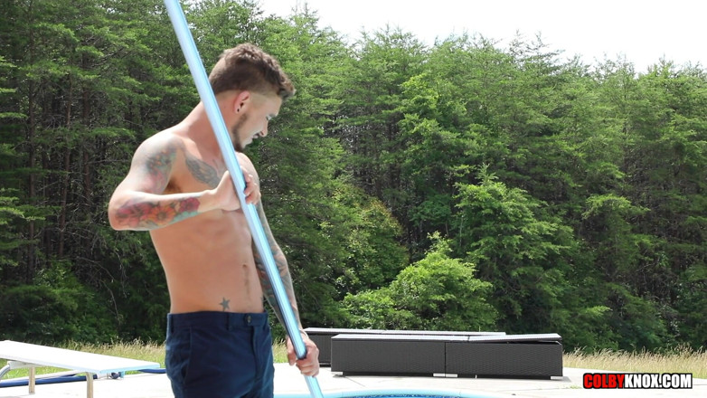 Colby Knox: Seth Knight se folla a Mickey Knox
