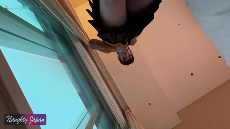 Asian cutie: 新鲜的粉色暴露。在亲密范围的广泛开放近距离观察