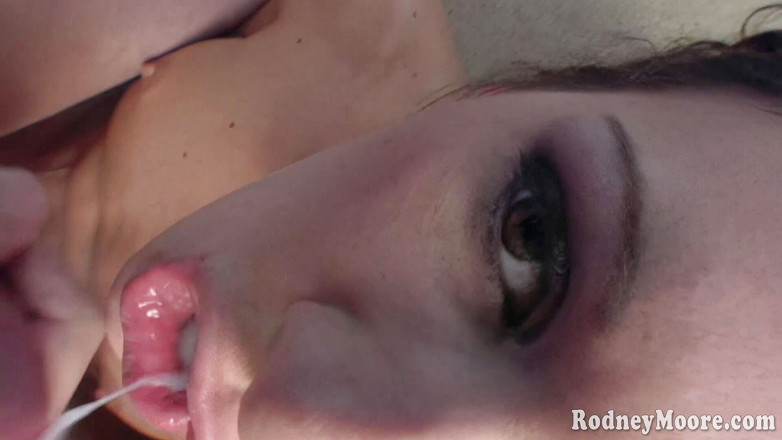 Rodney Moore: Vintage aughties gonzo porn Taylor Rain swallows