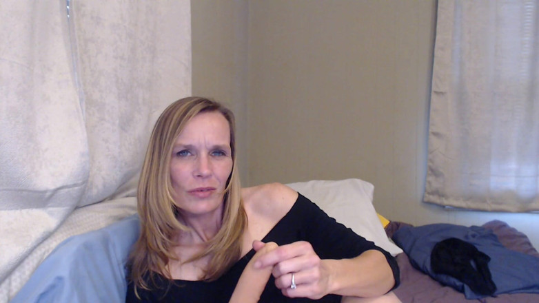 KimitheMilfMommy: Anal dildo knull
