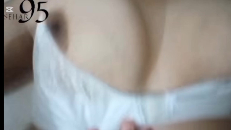sehar95: Bela foda até leite rico na bunda dela
