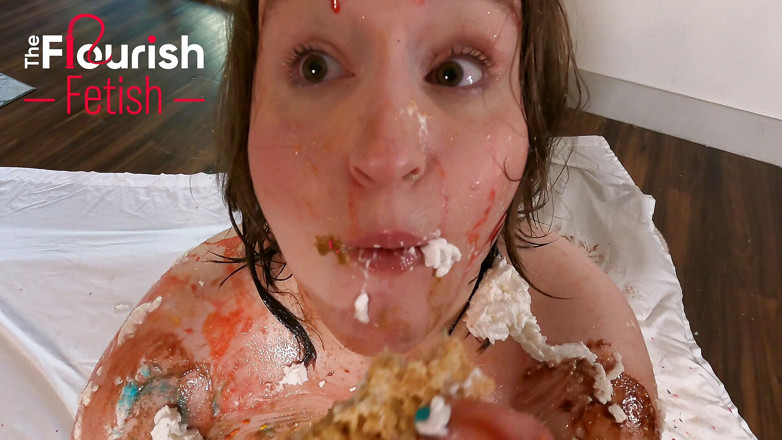 The Flourish XXX: Anniversaire, nourriture, fétiche, style BBW avec Missy Deep