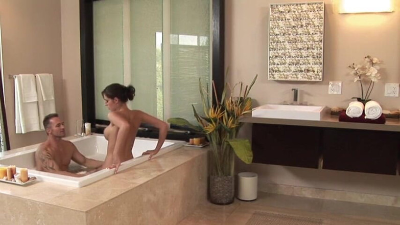 Massage Parlor: Brunette babe giving her man a full course