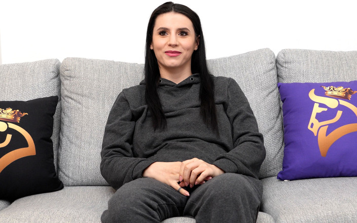 Skinz Contrast: Nelly Kent Casting-interview