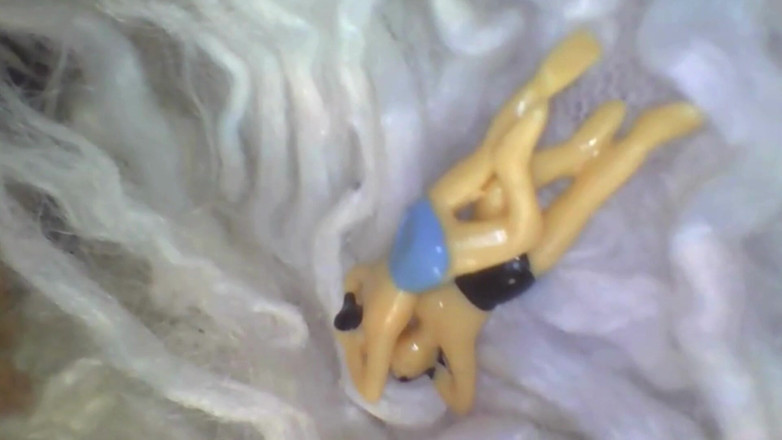 Maeling: Pequeño amante gay relleno en anal aceitoso - giganta culo 